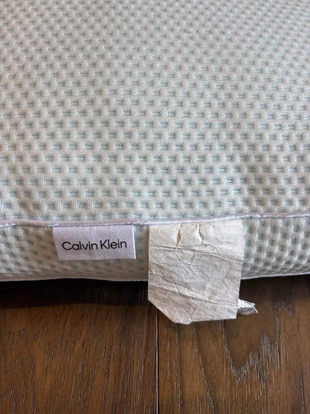 Calvin Klein King Bed Pillow Set